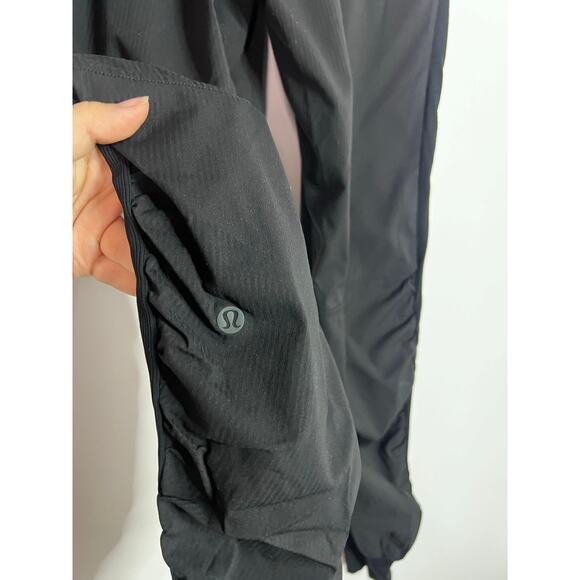 Lululemon Women's Studio Jogger in black size 8 - Picture 5 of 9